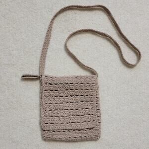 EUC Frankie & Johnnie Small Crochet Shoulder/Crossbody Handbag Taupe